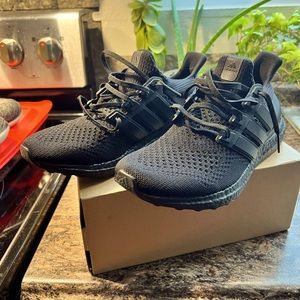 Adidas Ultra Boost Triple Black 10.5 Never Worn